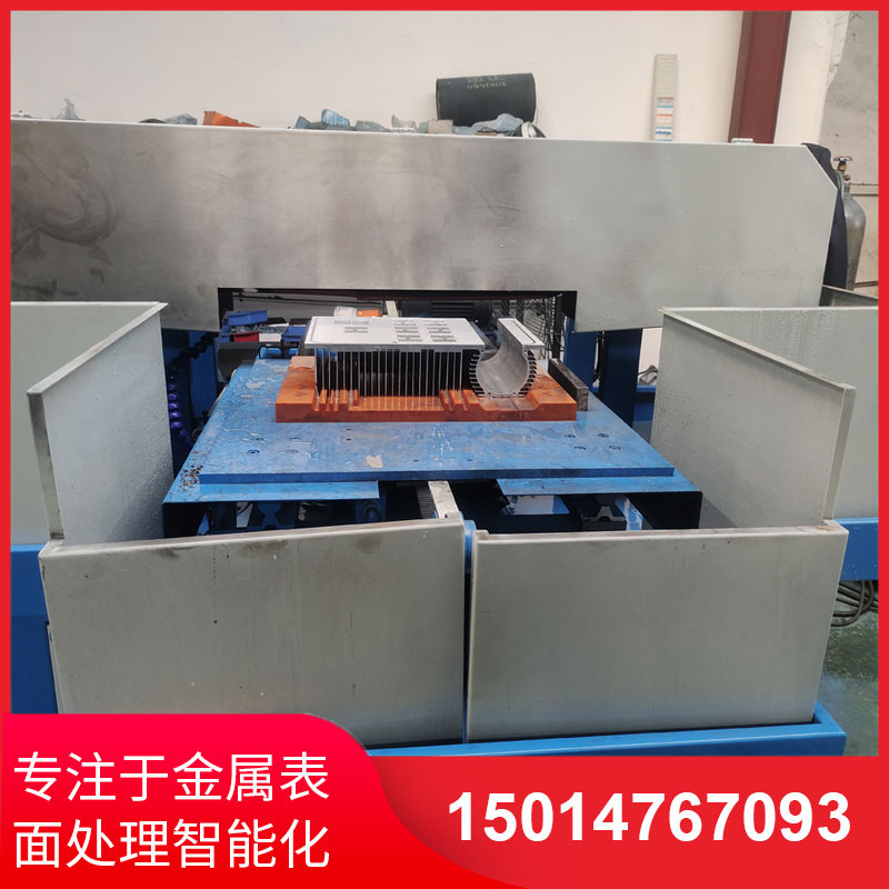 鋁(lv)材直(zhi)紋拉(la)絲(si)機(ji)廠(chang)傢